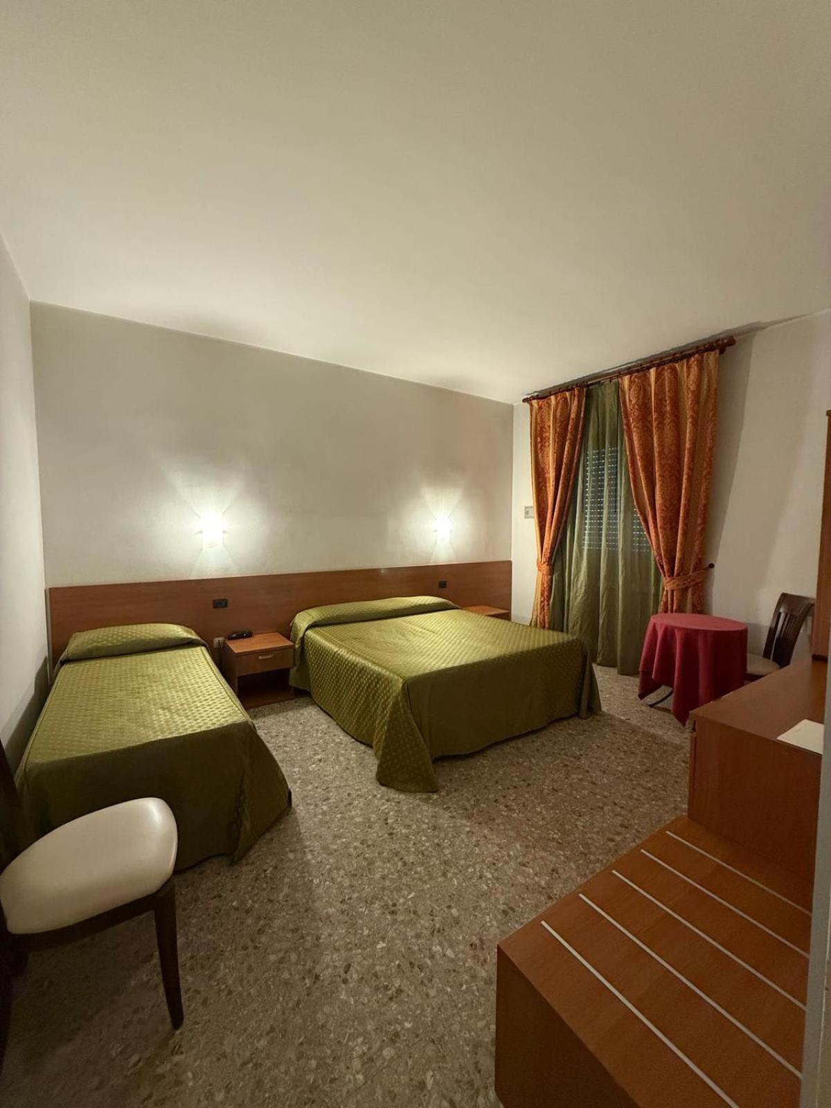 Hotel Villa Giusy カステッラネータ・マリーナ エクステリア 写真